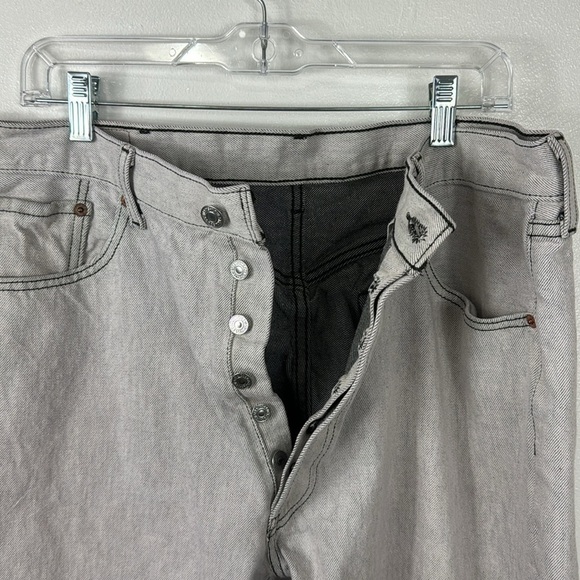 Levis Button Fly 501 Straight Fit Jeans Men's 40/30 Actual 38/28 Light Gray - Picture 5 of 11